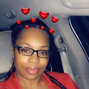 Meet your Posher, Shannta